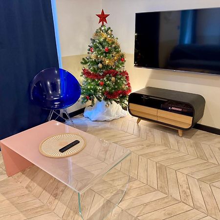 Roma Divine Home Cinema Et Jardin Nimes Exterior photo